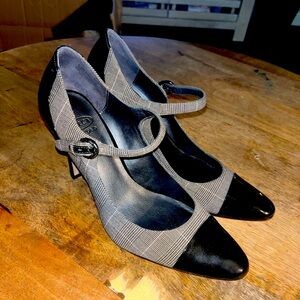 Macy’s Joan David Heels
